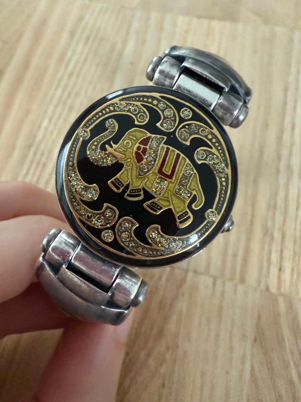 Cardini ladies elephant hidden watch cuff bracelet NEW BATTERY